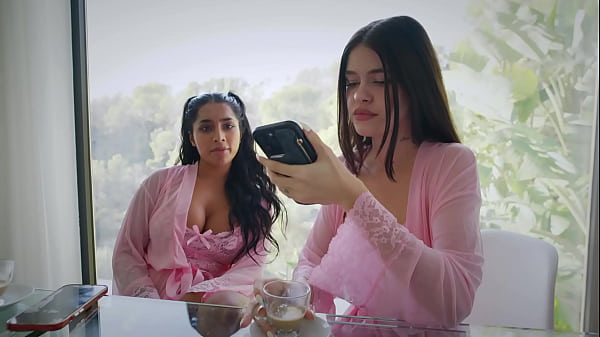 BBC HARDCORE GANGBANG ROSSA VAXX AND YASMINA KHAN