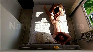 Final de tarde e uma massagem que deixa toda molhadinha