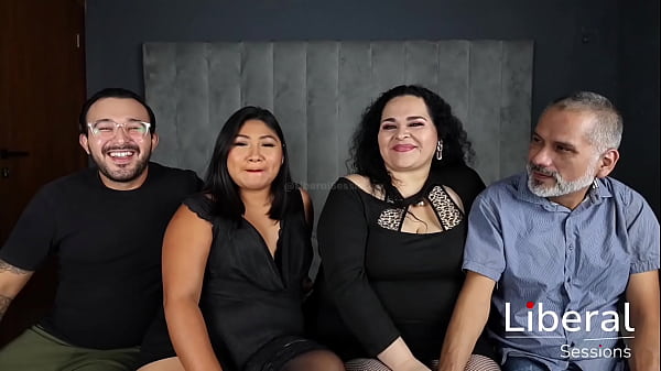 PAREJA REALIZA SU PRIMER INTERCAMBIO REAL