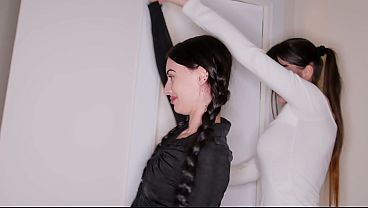 Reverse GANGBANG 3 Women Only For Me