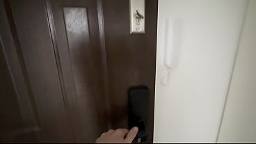 Hot and sexy chick presenting her naked body and giving blowjob on free porn casting