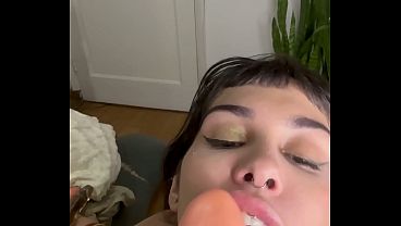 My sub worship my body, feel my mouth, and receive a gift POV pv