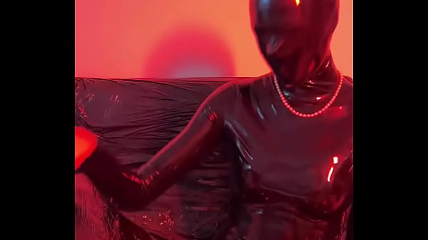 Who else loves corsets?!! #latex #corset #latexgirl #rubbergirl #FetishCommunity