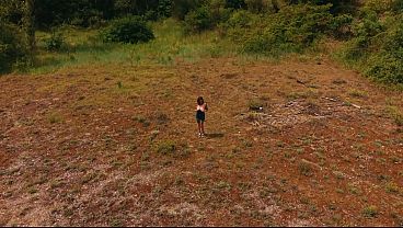 MILF Française Suce Une Belle Bite Et Est Surprise Par Un Drone – Drone Porn