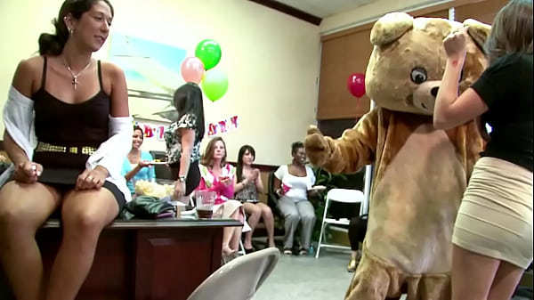 DANCING BEAR – Alaina Brooke’s CFNM Fiesta With Big Dick Male Strippers!
